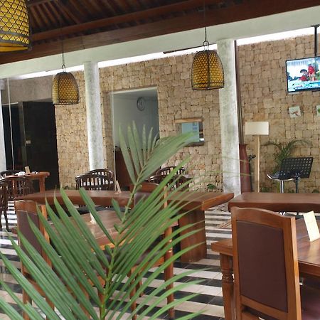 Flores Gallery Hotel Bandung Bagian luar foto